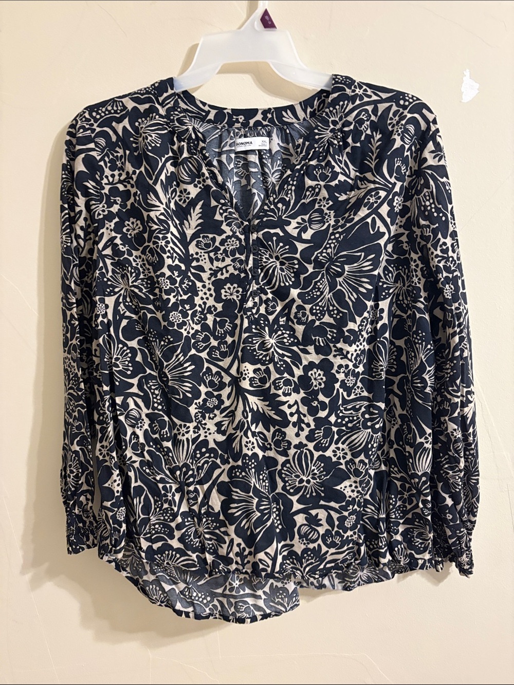 Sonoma black and tan Floral V-Neck Blouse